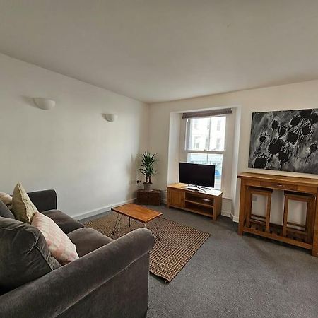 Beautiful And Bright !! Town/Harbour Apartment #1 Penzance Kültér fotó