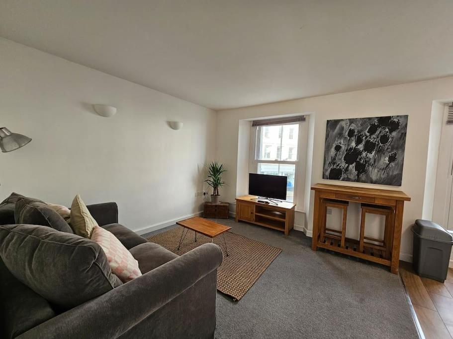 Beautiful And Bright !! Town/Harbour Apartment #1 Penzance Kültér fotó